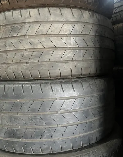 Par de pneus 17 Elantra 215/45 R17 75% de borracha ( 215/45/17 )