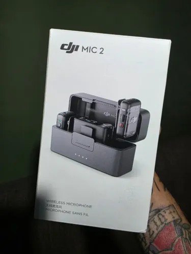 Microfone Dji Mic 2 (2tx Microfone + 1rx Receptor + 1 Case) APENAS EMBALAGEM ABERTA