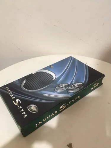 Fita VHS Jaguar S-Type 