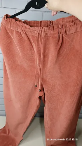 Calça Plus Size Tamanho: 48