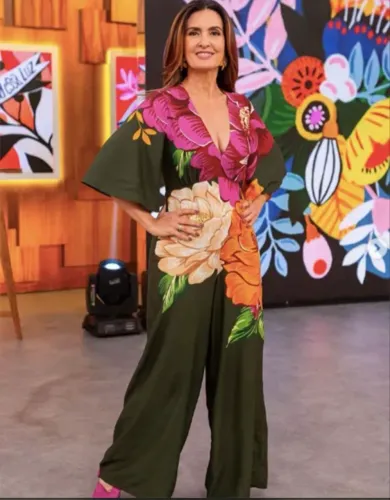 Macacão Farm pantalona. Estampa: Outono de chita. Tamanho: P