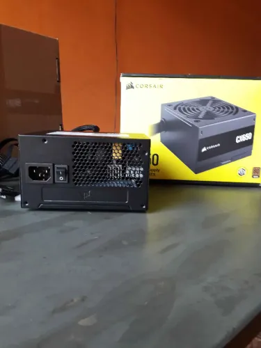 100% NOVA Fonte Corsair CX Series CX650, 650W, 80 Plus Bronze