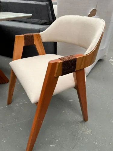 Cadeira Poltrona Madeira e Linho NOVO ÚLTIMAS UNIDADES