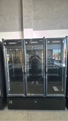 Geladeira auto serviço resfriamento 3 portas total preta nova