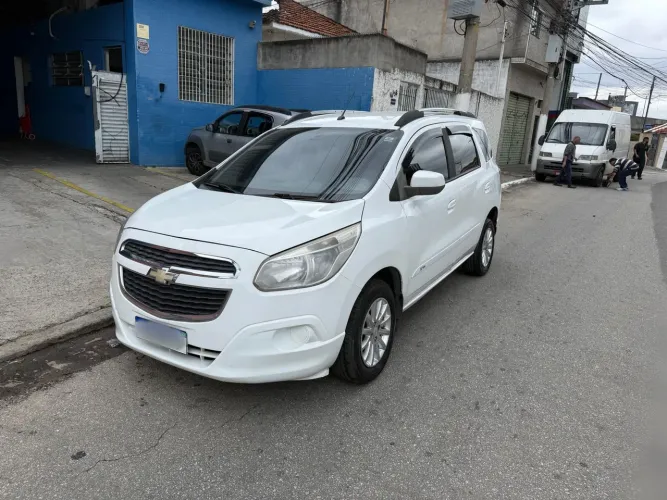 Chevrolet Spin LT 1.8 8V Econo.flex 5P Mec. 2015