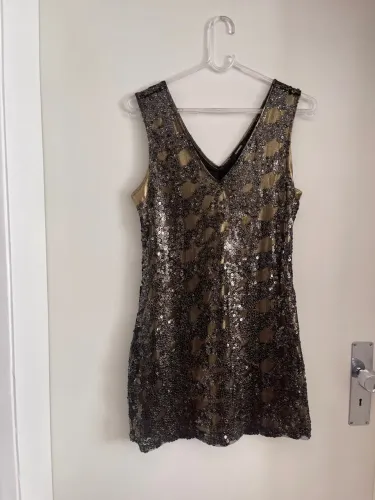 Vestido de festa em paetês