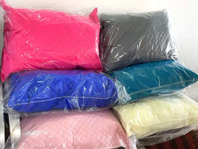 4 TRAVESSEIROS CORES E ESTAMPAS SUPER CHEIOS E MACIOS