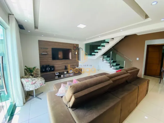 CASA | 4 QUARTOS | 3 BANHEIROS | NOVO GLORIA