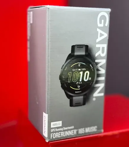 Garmin Relógio Forerunner 165 Music - 010-02863-30 - Black / Slate Gray - 43MM - Novo 