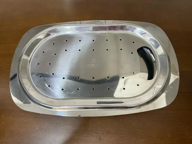 Bandeja de servir peixe em aço inox com furos