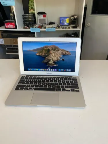 macbook air 11 core i5/4GB memoria/ 1 tera SSD /Tela 11 polegadas led com garantia e nf