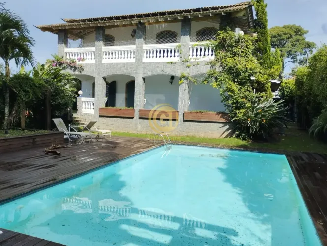 Casa residencial para Venda e Locação - Centro, Jacareí 5 dormitórios sendo 2 suítes, 3 sa
