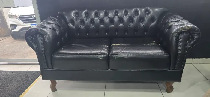Sofá Design Chesterfield 2 lugares