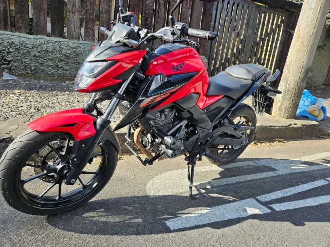 Twister CB 300f