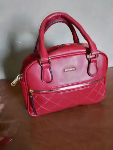 Bolsa tiracolo nova vermelha