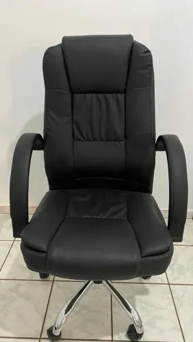 Cadeira de Escritório Presidente Giratória PRE-002.