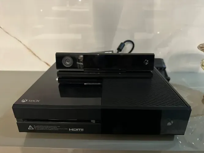 Xbox One com kinect + controle + 9 jogos - completo