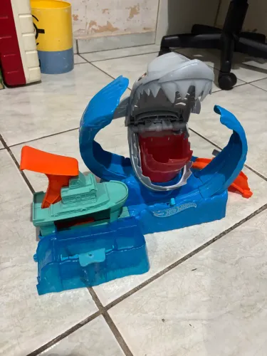 Pista Tubarão HotWheels