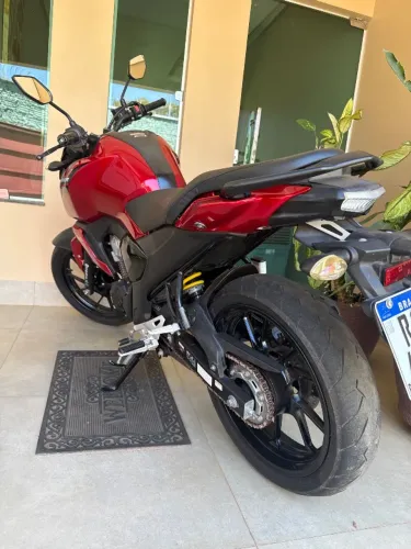 Yamaha 2023 fz15 seminova único dono.
