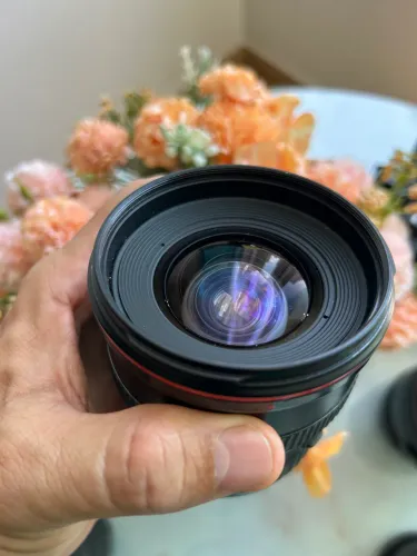 Canon EF 20-35mm f/2.8L USM Série L - Grande Angular