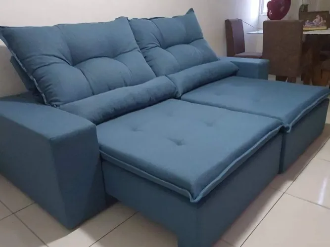 Sofá retrátil e reclinável