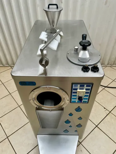 Máquina de sorvete e açaí Bertollo 80/100