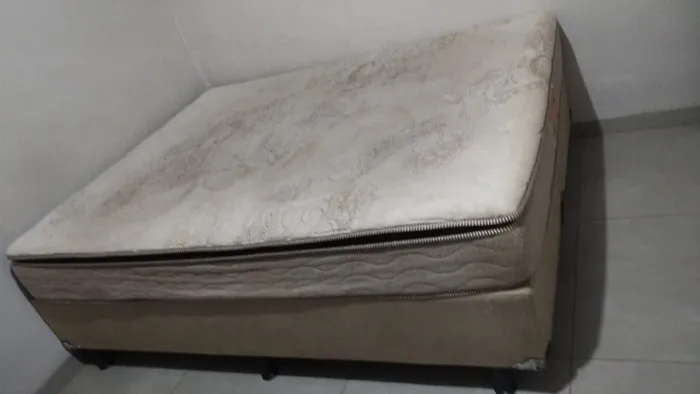 Cama queem
