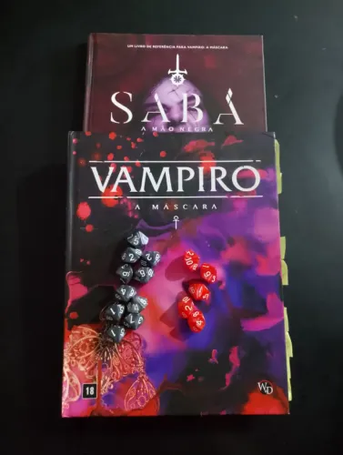 Vampiro: A Máscara 5ª Edição + Sabá (Suplemento) + 15 Dados (D10)