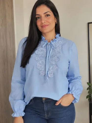Camisa com.renda retrô tam M