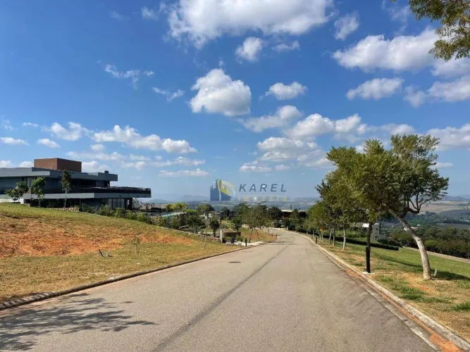 TERRENO à VENDA com 1400m² no CONDOMÍNIO FAZENDA DONA CAROLINA entre BRAGANÇA PAULISTA e I