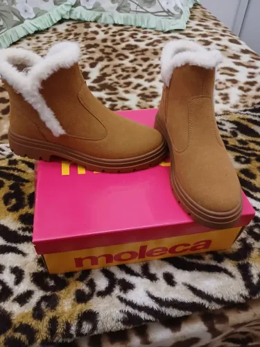 Bota de pelos 38