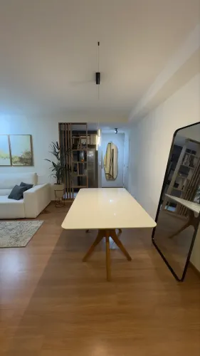 Mesa sala de jantar madeira super resistente até 8 lugares