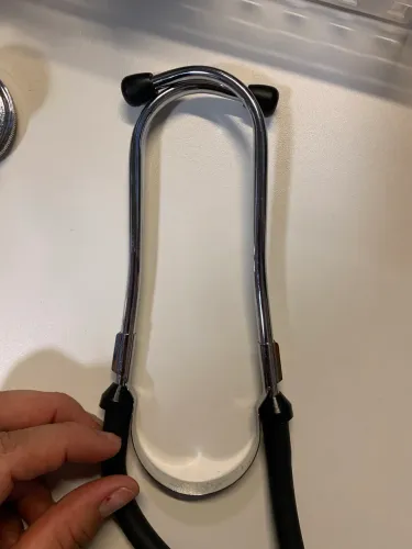 Estetoscópio em Ótimo Estado - Pouco Usado