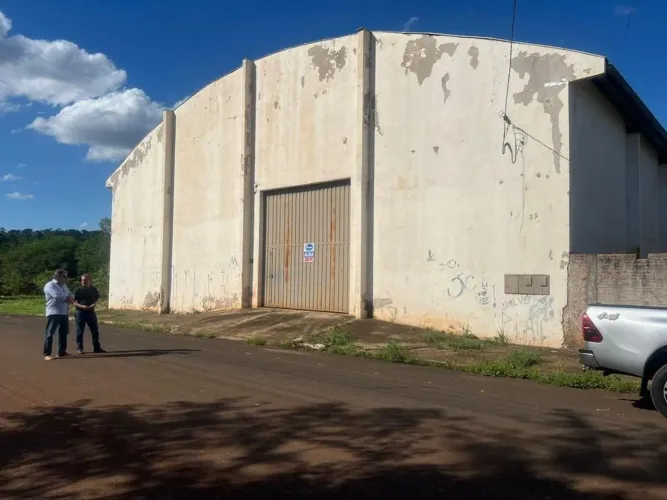 Barracão para locação, 700 m² por R$ 8.400/mês - Jataizinho/PR