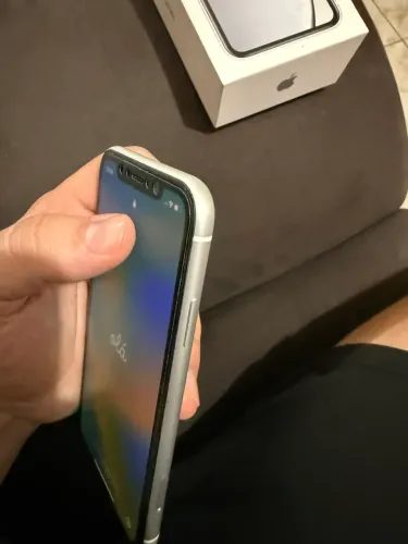 iPhone XR todo original