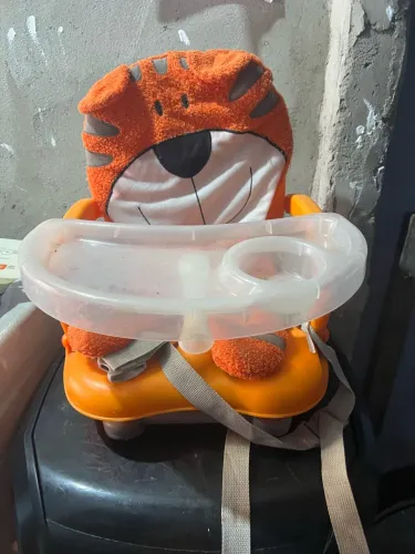 Cadeirinha de alimentação 