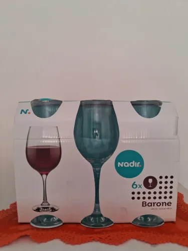 Conjunto de taças para vinho