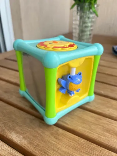 Cubo atividade Fisher price 