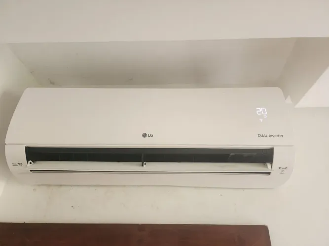Split LG dual inverter voice 12mil btus