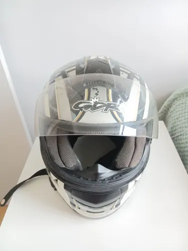 Capacete