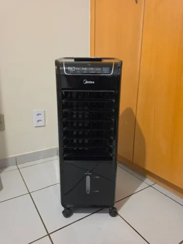 Climatizador Midea Preto Em Ótimo Estado