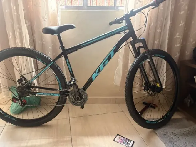 Bicicleta Aro 29 Kgt Aço Carbono Freios A Disco Suspensão 21 Marchas Preta Azul Quadro 17