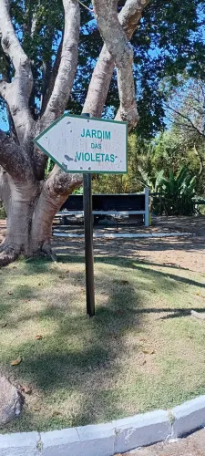 JAZIGO PERPÉTUO NO CEMITÉRIO PARQUE DA SAUDADE. 