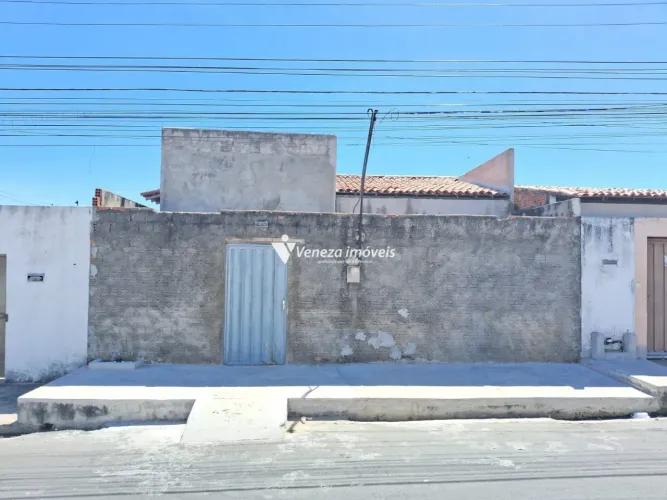 CASA A VENDA NO CONJUNTO TAQUARI.