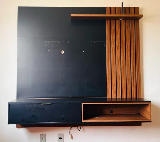 Painel para TV até 65 Preto/Noce Milano