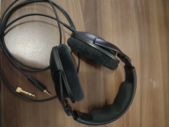 Headphone Sennheiser HD560S