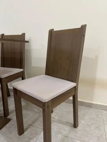 Mesa + 4 cadeiras