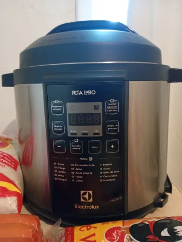Panela Elétrica de pressão Rita Lobos 6L