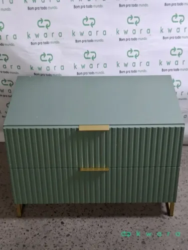Mesa de Cabeceira Verde