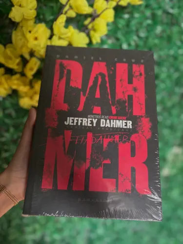 Livro Jeffrey Dahmer - Darkside ( Lacrado)